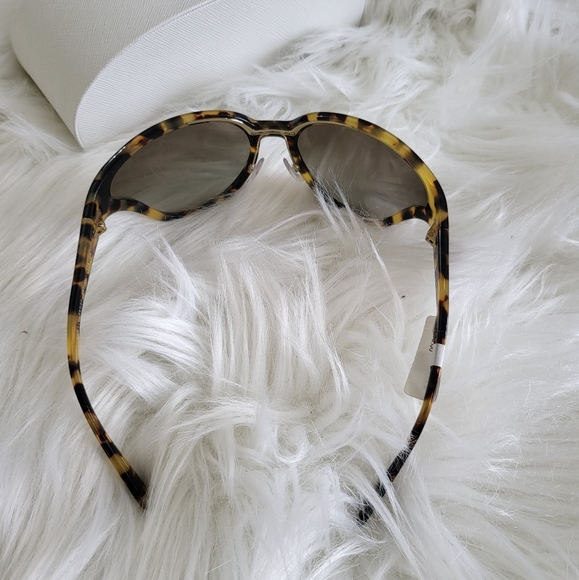 Prada Catwalk Havana Butterfly For Womens Sunglasses w Case - Picture 3 of 4